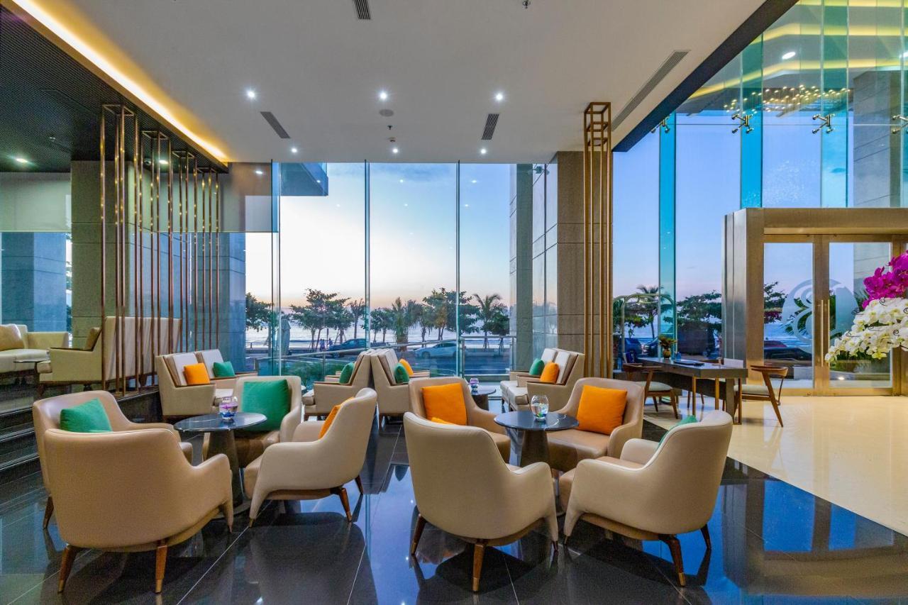 Le Sands Oceanfront Danang Hotel ภายนอก รูปภาพ