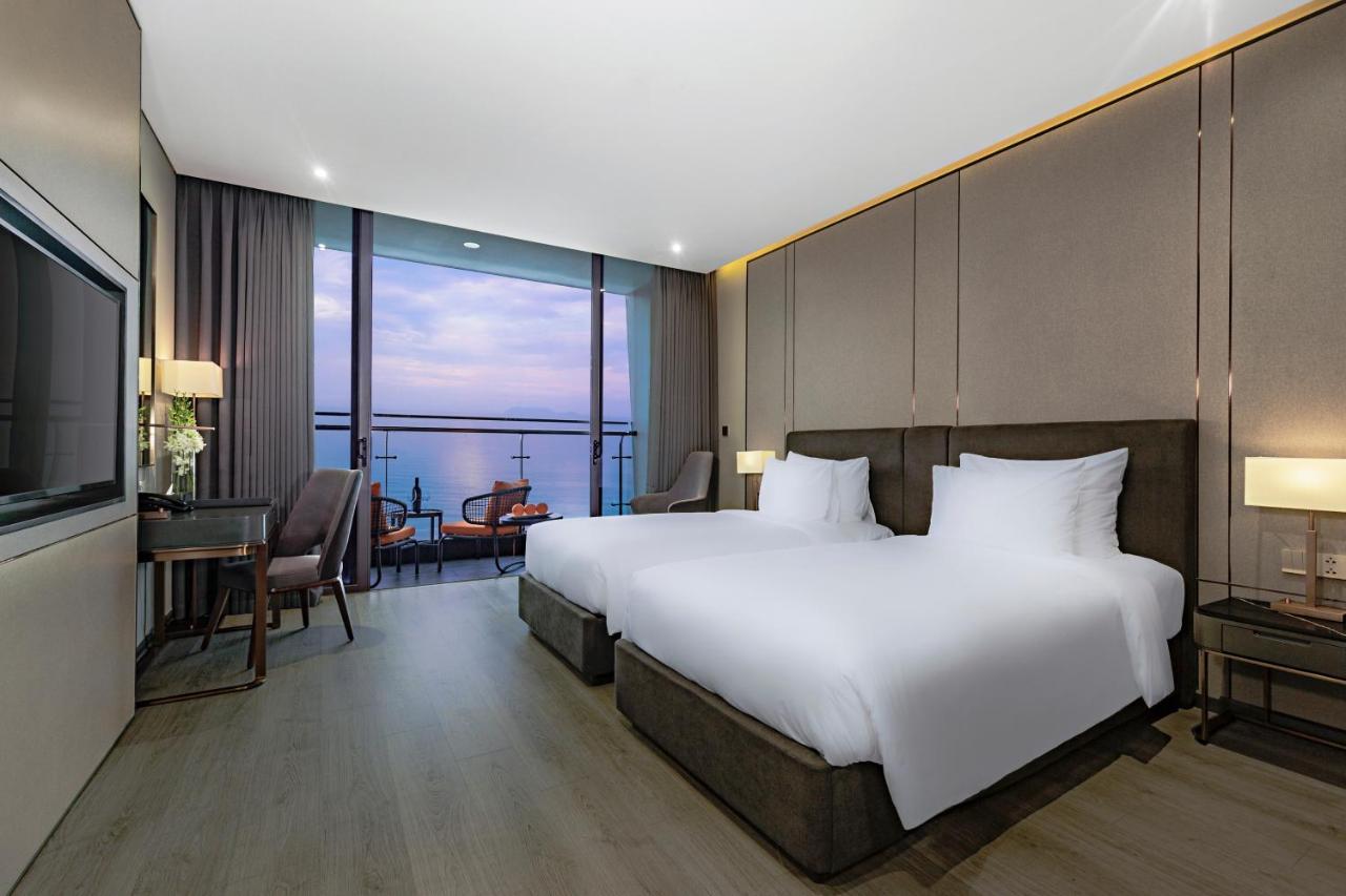 Le Sands Oceanfront Danang Hotel ภายนอก รูปภาพ