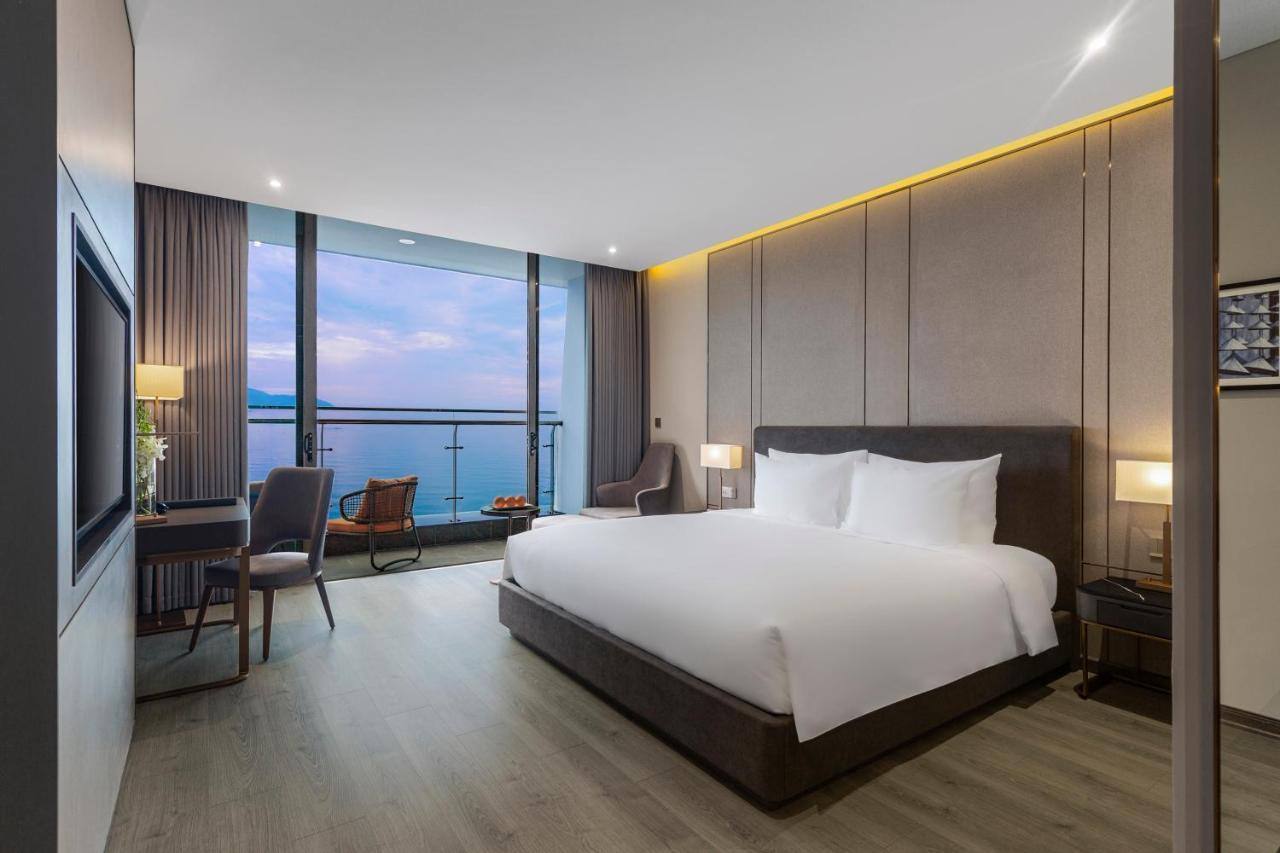 Le Sands Oceanfront Danang Hotel ภายนอก รูปภาพ