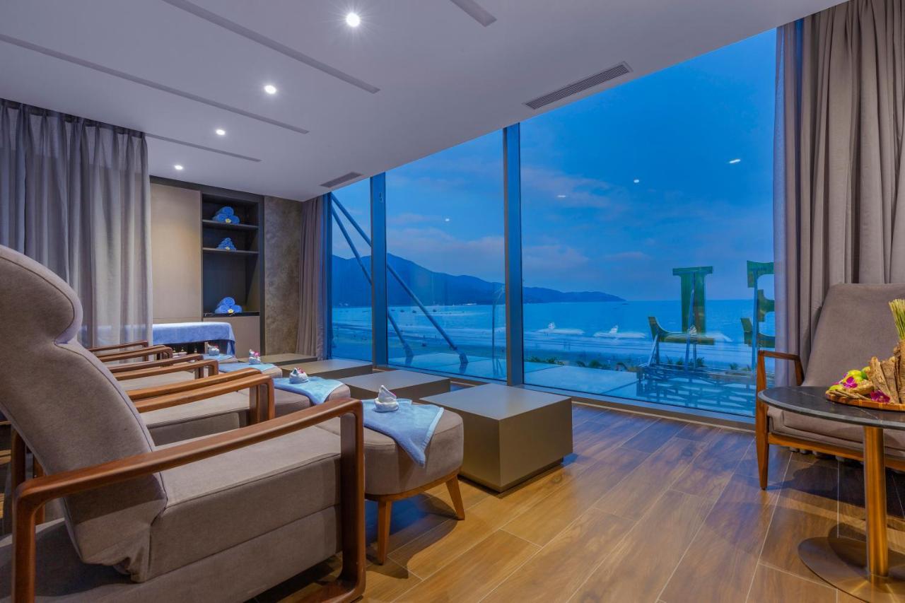 Le Sands Oceanfront Danang Hotel ภายนอก รูปภาพ