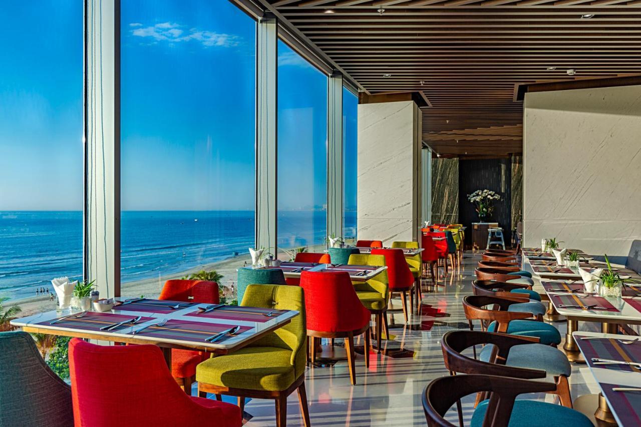 Le Sands Oceanfront Danang Hotel ภายนอก รูปภาพ