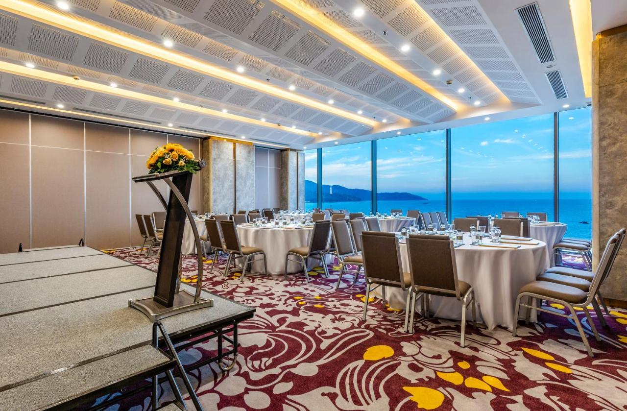 Le Sands Oceanfront Danang Hotel ภายนอก รูปภาพ