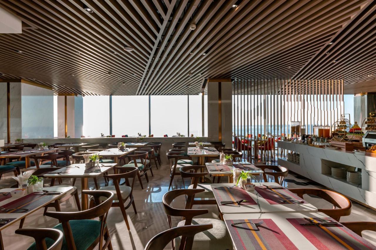 Le Sands Oceanfront Danang Hotel ภายนอก รูปภาพ