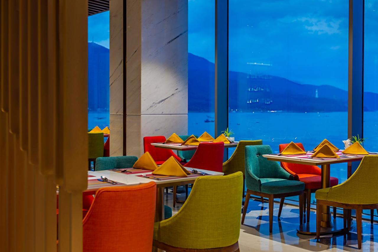 Le Sands Oceanfront Danang Hotel ภายนอก รูปภาพ