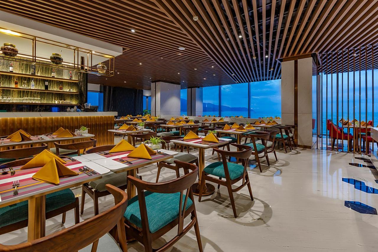 Le Sands Oceanfront Danang Hotel ภายนอก รูปภาพ