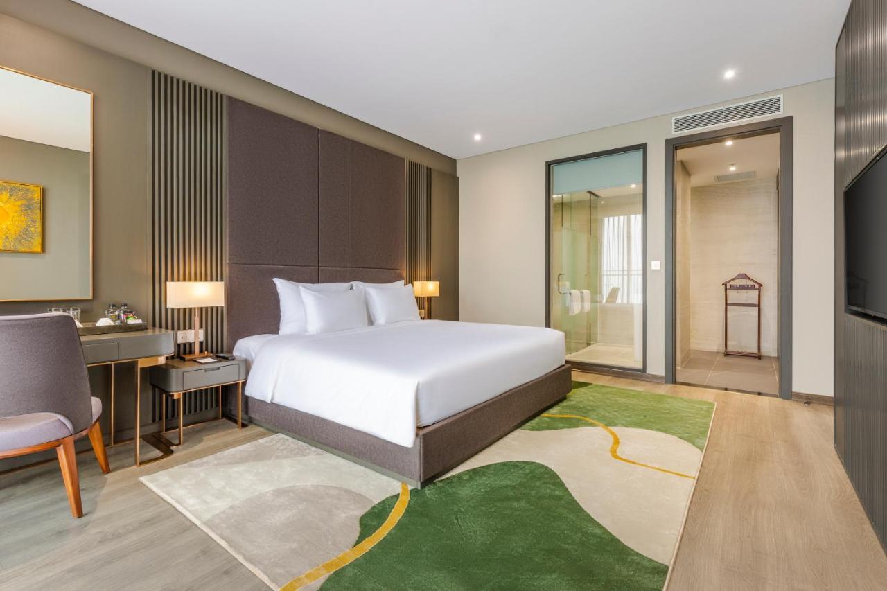 Le Sands Oceanfront Danang Hotel ภายนอก รูปภาพ