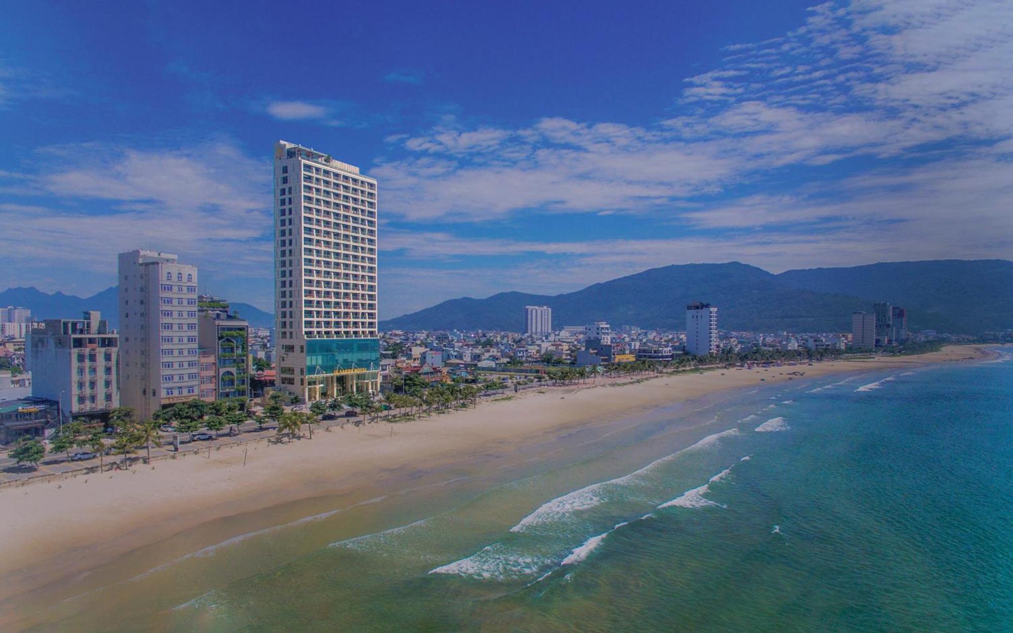 Le Sands Oceanfront Danang Hotel ภายนอก รูปภาพ